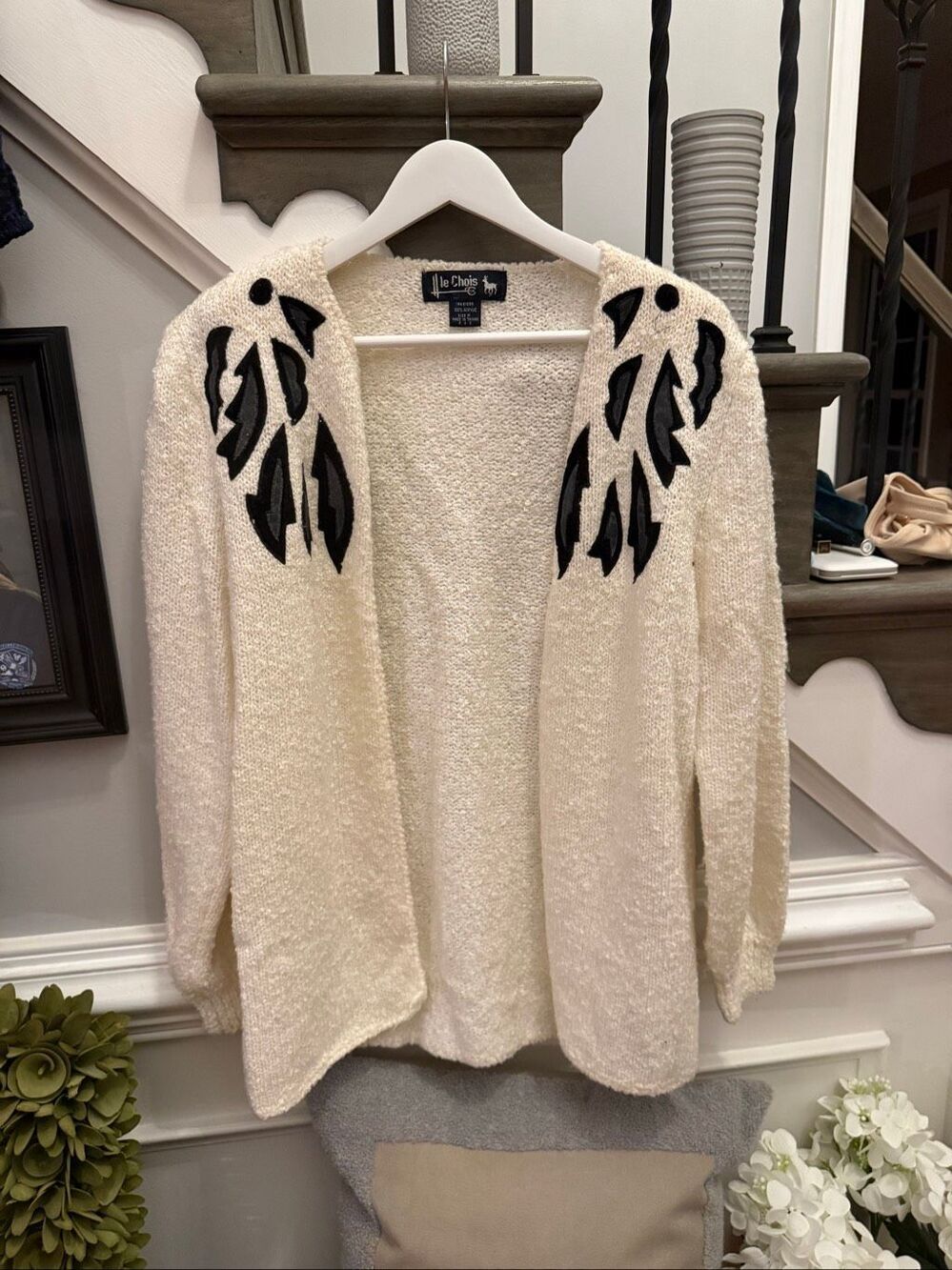 Vintage Le Chois Cream Acrylic Velvet Applique Cardigan Sweater sz M